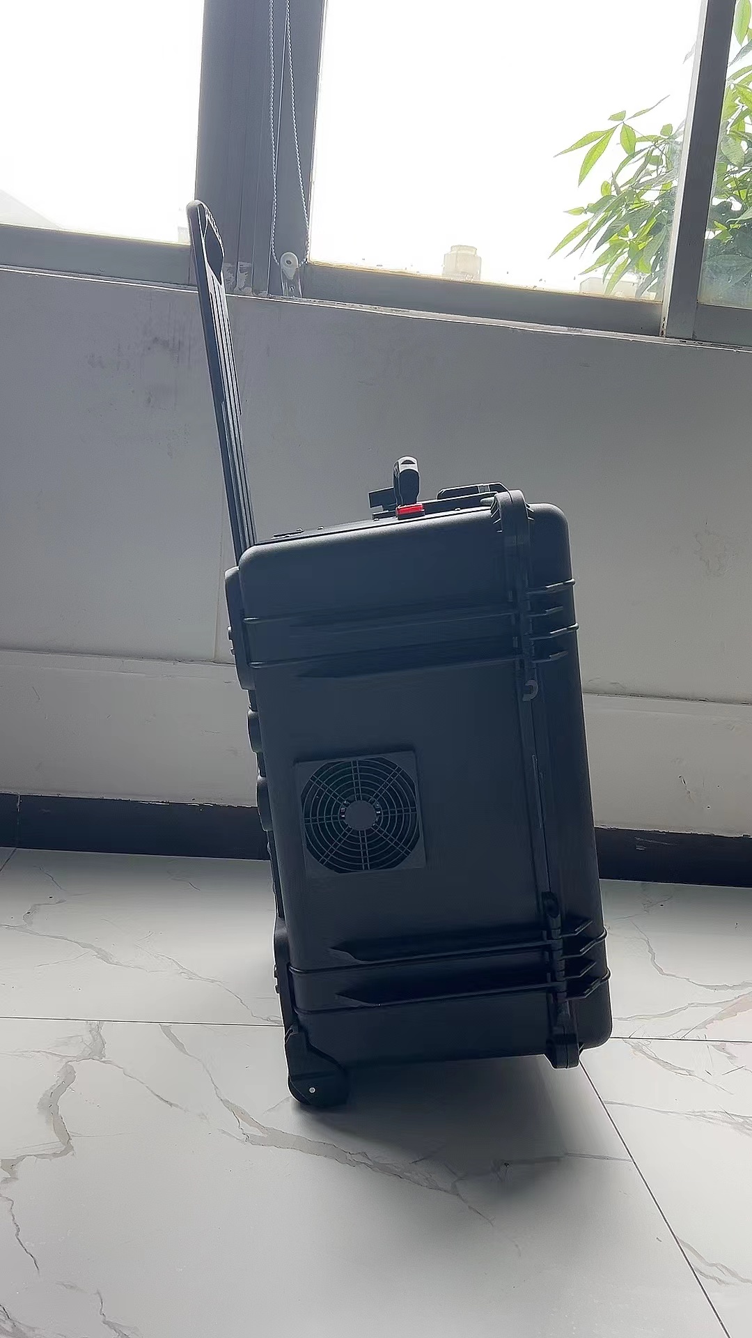 柯城手拉箱型移动通信干扰器